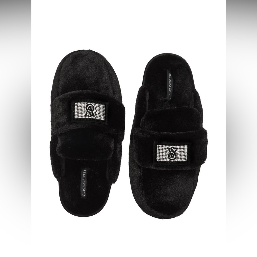 VICTORIA'S SECRET
Bling Strap Slipper M